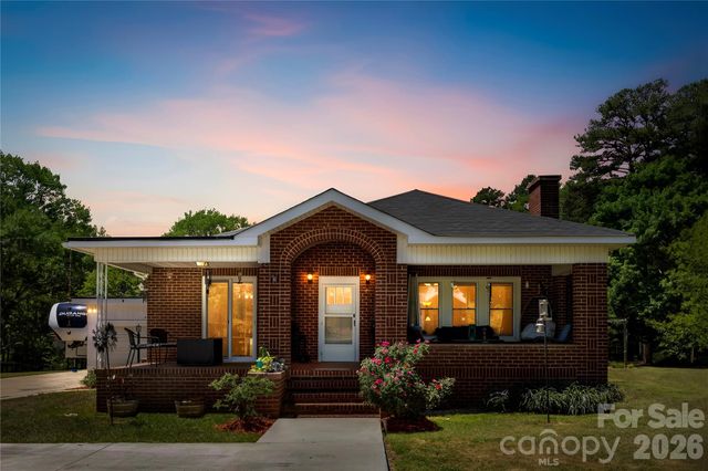 2030 South Point Road, Belmont, NC 28012