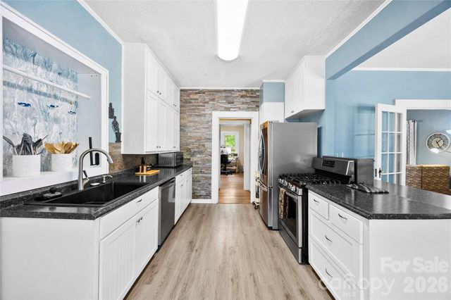 2030 South Point Road, Belmont, NC 28012