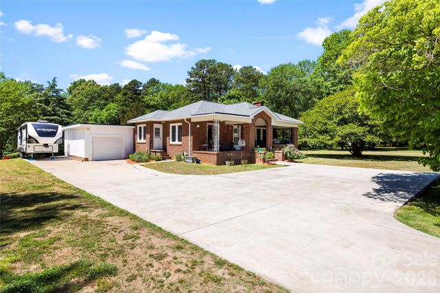 2030 South Point Road, Belmont, NC 28012