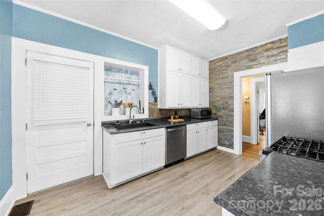 2030 South Point Road, Belmont, NC 28012