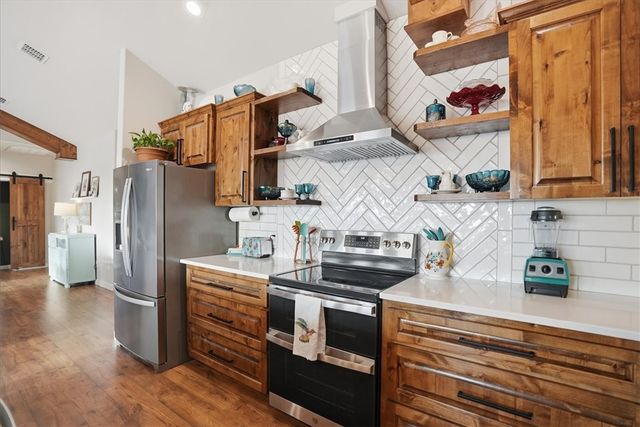 642 Nakishwana Circ, Sandia, TX 78383