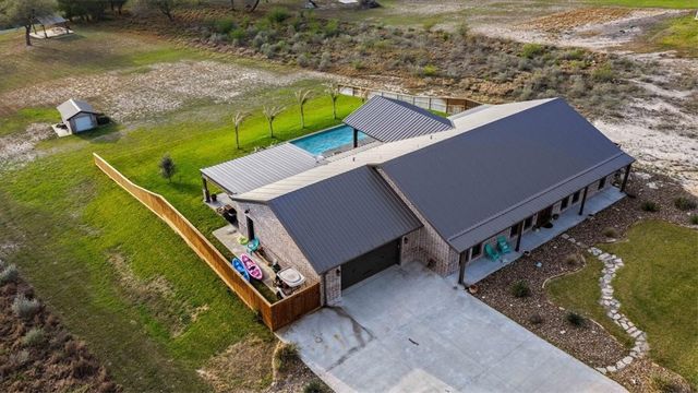 642 Nakishwana Circ, Sandia, TX 78383