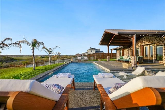 642 Nakishwana Circ, Sandia, TX 78383