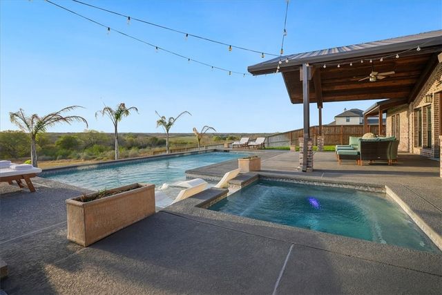 642 Nakishwana Circ, Sandia, TX 78383