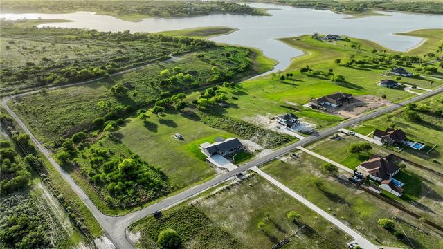 642 Nakishwana Circ, Sandia, TX 78383