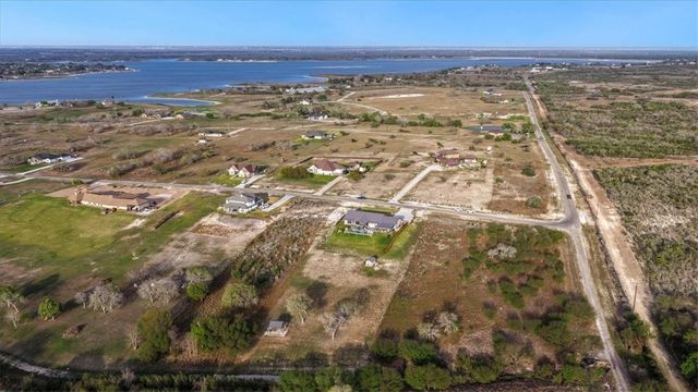 642 Nakishwana Circ, Sandia, TX 78383