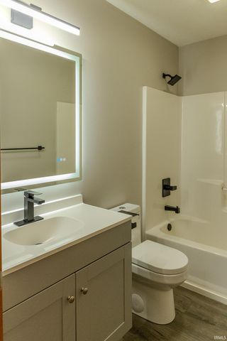 1472 W Rockcrest Drive, Bloomington, IN 47403