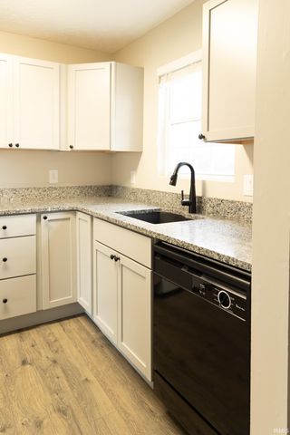 1472 W Rockcrest Drive, Bloomington, IN 47403