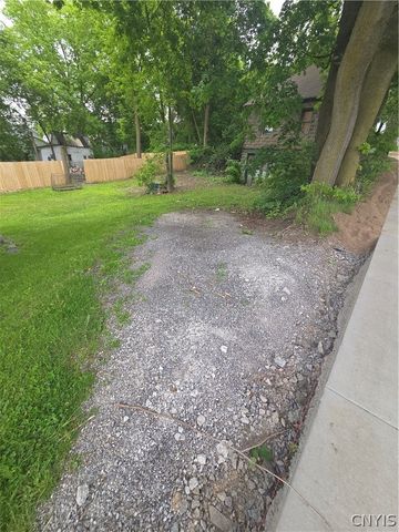 513 Rowland Street, Syracuse, NY 13204