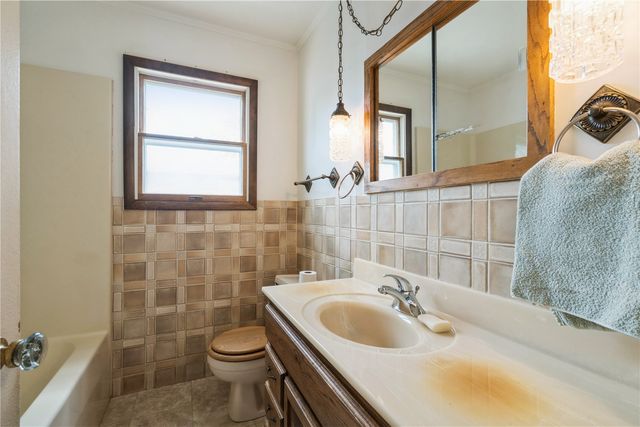 4747 F Avenue NE, Cedar Rapids, IA 52402