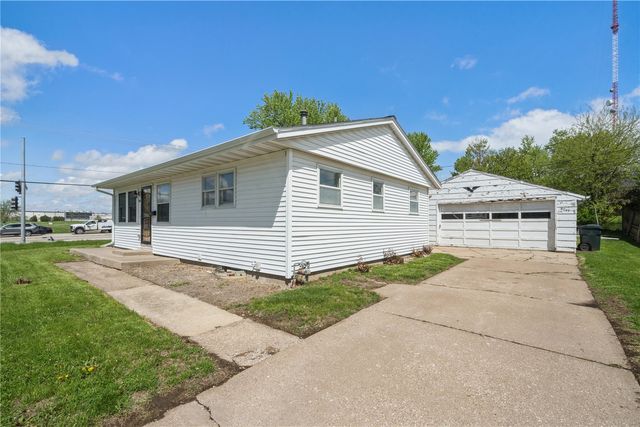 4747 F Avenue NE, Cedar Rapids, IA 52402