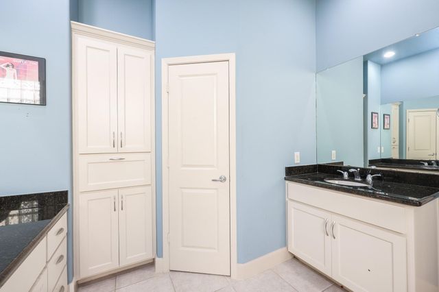 1714 Sandman Street, Houston, TX 77007