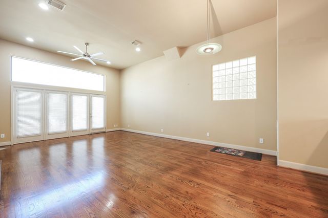 1714 Sandman Street, Houston, TX 77007