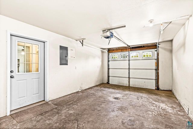 2229 Bardon Ave, Superior, WI 54880