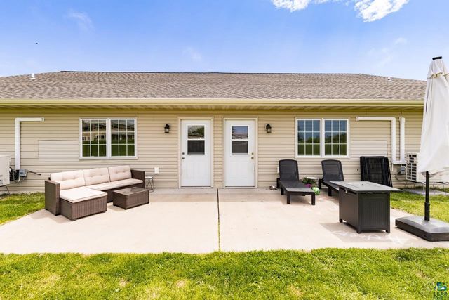 2229 Bardon Ave, Superior, WI 54880