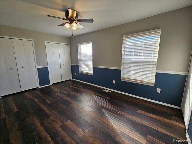 28219 Raleigh Crescent Drive, New Baltimore, MI 48051