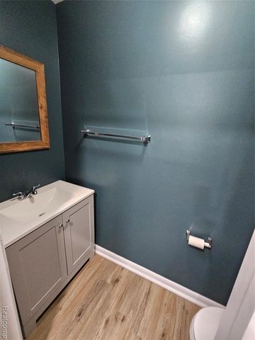 28219 Raleigh Crescent Drive, New Baltimore, MI 48051