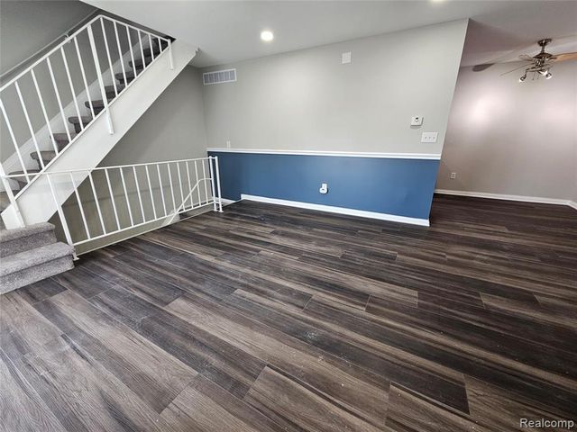 28219 Raleigh Crescent Drive, New Baltimore, MI 48051