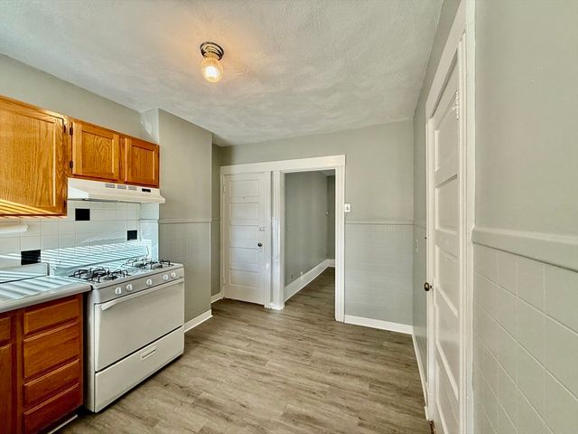 19 Pierce St 19, Quincy, MA 02171