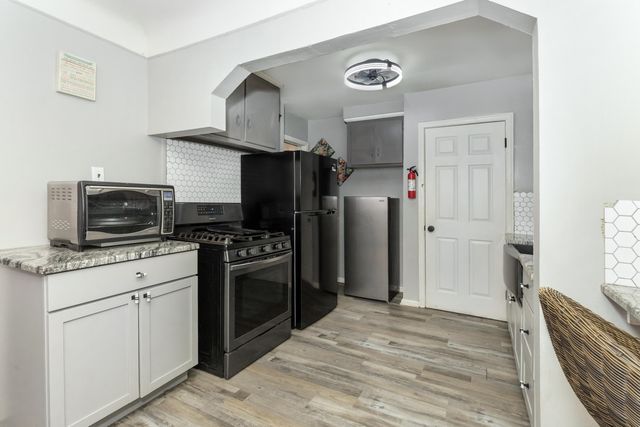 20211 Rosemont Avenue, Detroit, MI 48219