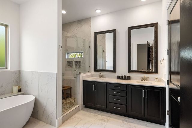 716 Summit Oaks Ct, Nashville, TN 37221