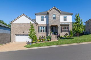 716 Summit Oaks Ct, Nashville, TN 37221