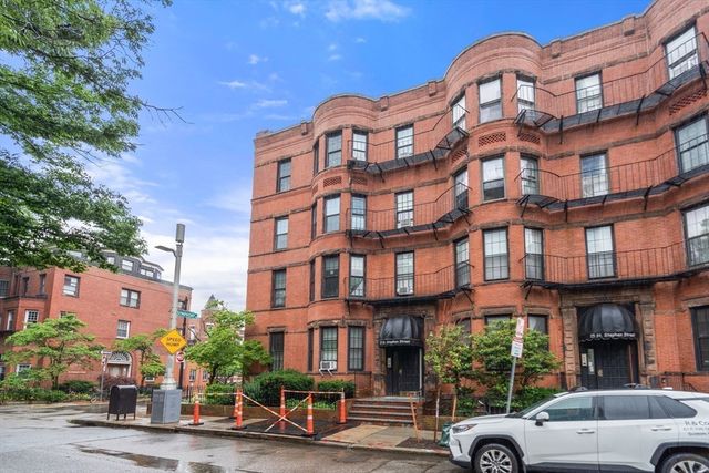 27 Saint Stephen St 27-6, Boston, MA 02115