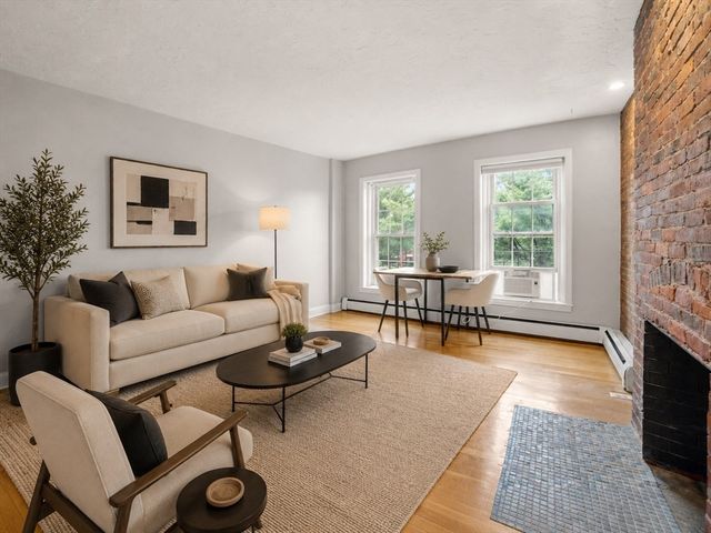 27 Saint Stephen St 27-6, Boston, MA 02115