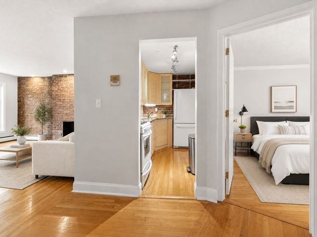 27 Saint Stephen St 27-6, Boston, MA 02115