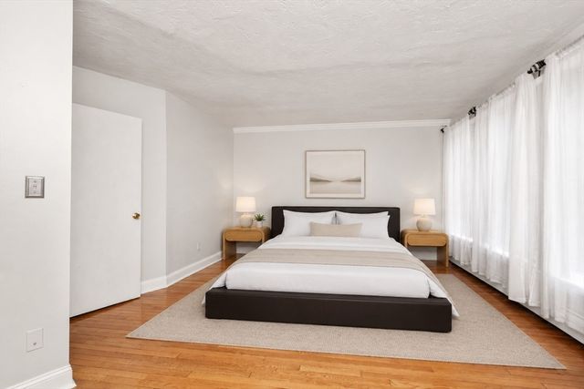 27 Saint Stephen St 27-6, Boston, MA 02115