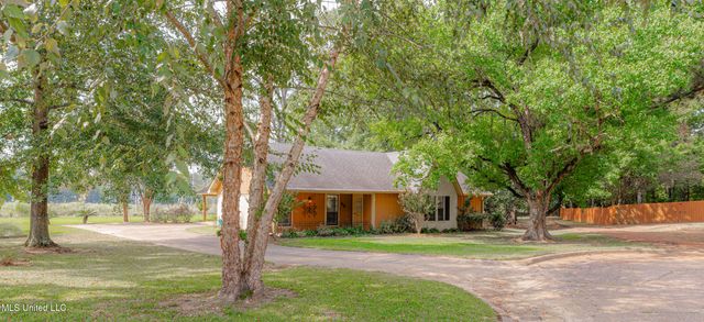 219 Willow Brook Drive, Clinton, MS 39056