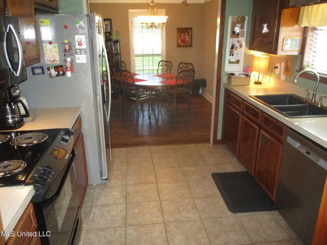219 Willow Brook Drive, Clinton, MS 39056
