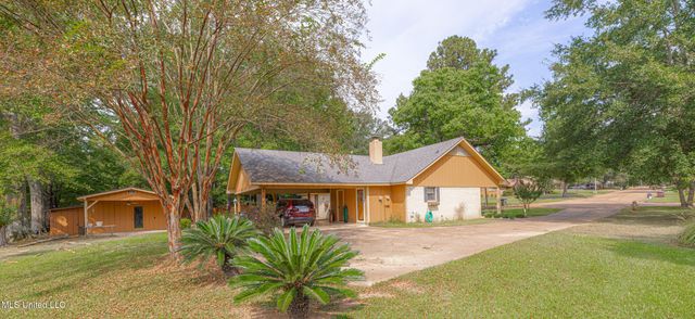 219 Willow Brook Drive, Clinton, MS 39056