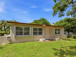 4628 SCHALL Road, West Palm Beach, FL 33409