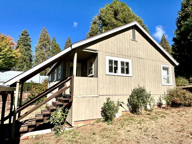 1677 2nd St, Arnold, CA 95223