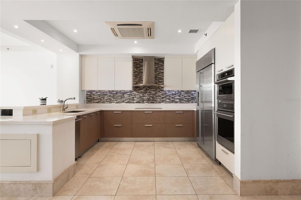 Image 5 of property listing at 3203 PLANTATION VILLAGE 203, Dorado, PR 00646