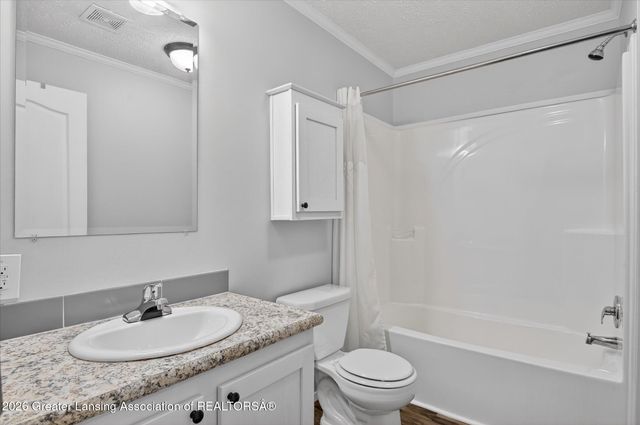 6642 E Spicerville Highway, Eaton Rapids, MI 48827