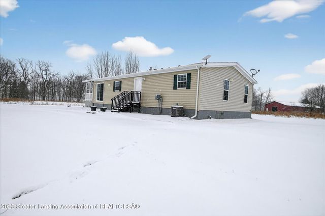 6642 E Spicerville Highway, Eaton Rapids, MI 48827