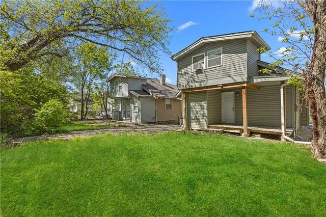 4221 Prospect Avenue, Kansas City, MO 64130