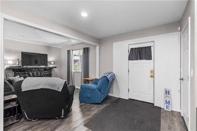 4221 Prospect Avenue, Kansas City, MO 64130