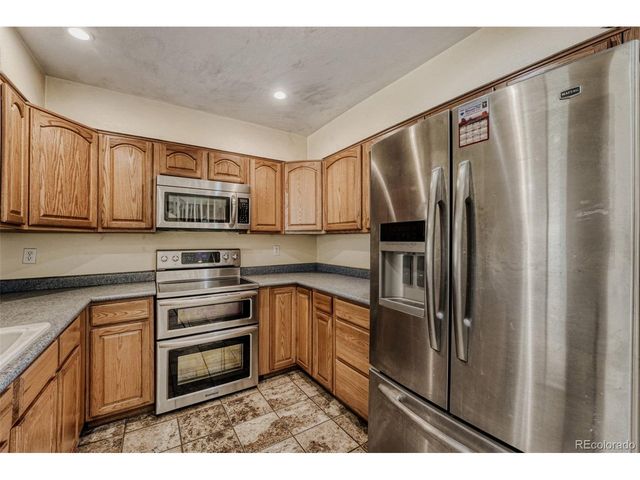 16847 E Kent Dr, Aurora, CO 80013
