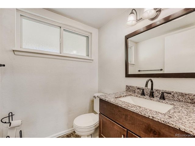 16847 E Kent Dr, Aurora, CO 80013