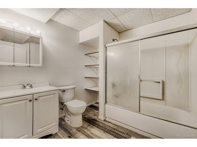 16847 E Kent Dr, Aurora, CO 80013