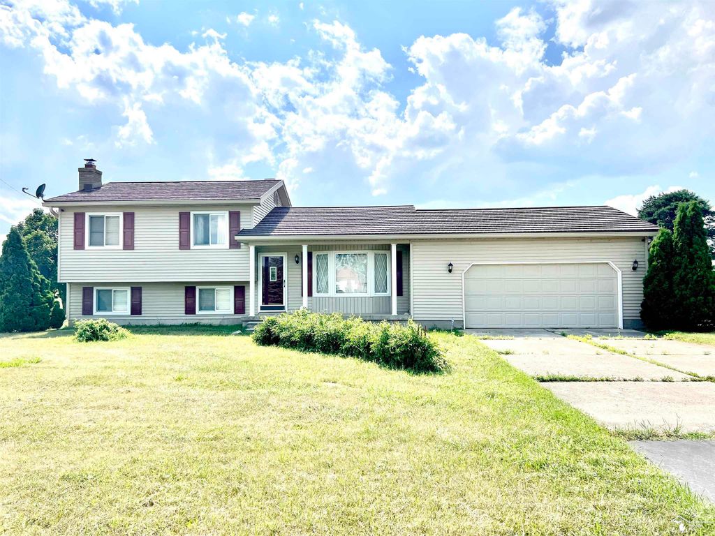 1434 S Vernon Road, Venice Twp, MI 48817