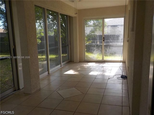 316 NE 7th ST, Cape Coral, FL 33909
