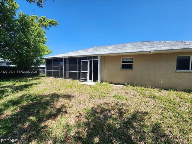316 NE 7th ST, Cape Coral, FL 33909
