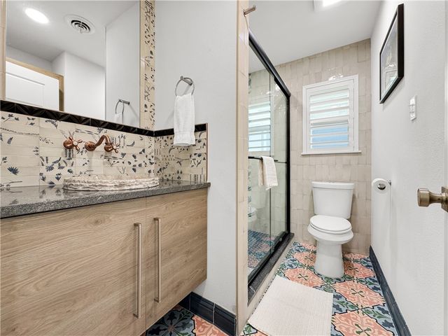 1601 Ocean Dr, Corpus Christi, TX 78404