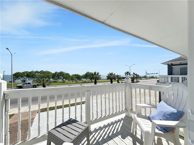 1601 Ocean Dr, Corpus Christi, TX 78404