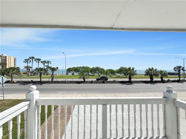 1601 Ocean Dr, Corpus Christi, TX 78404