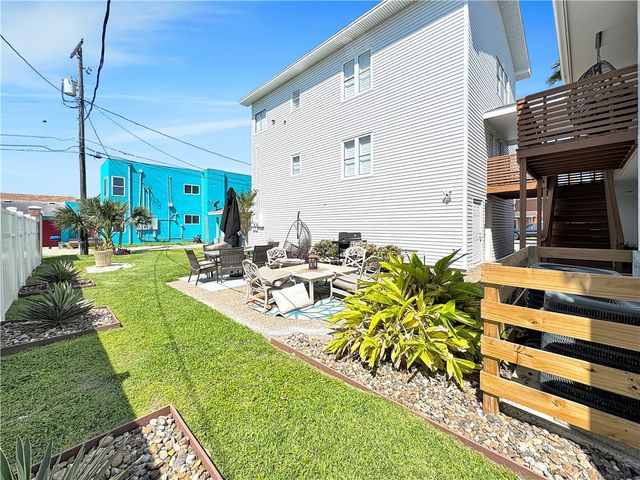 1601 Ocean Dr, Corpus Christi, TX 78404
